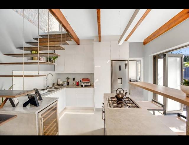 2 BEDROOM PROPERTY TO RENT IN GREEN POINT
